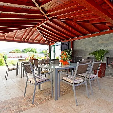 Casa de hóspedes White House 3*