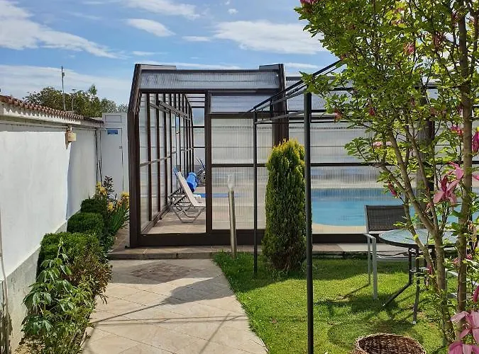 уайт хаус Къща за гости