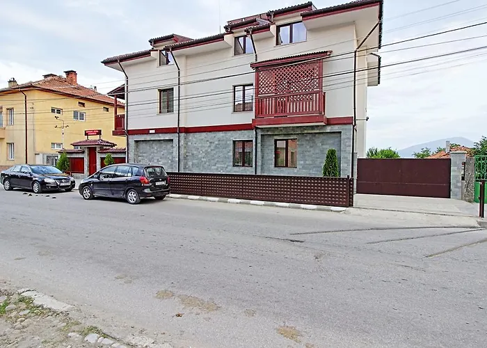 Pensjonat White House 3*