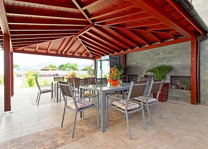 Guest house White House 3*